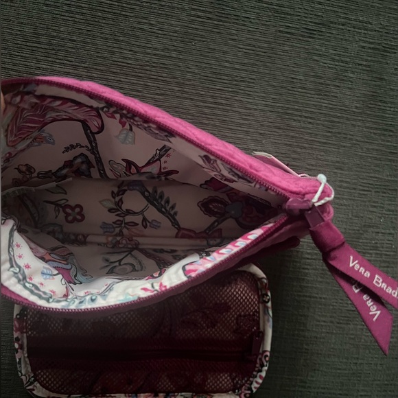 Vera Bradley Majestic Magenta Compact Organizer Quilted Velvet Fitfab Fun - Picture 5 of 6